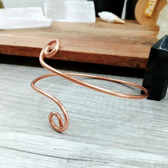 Upcycled Copper Wire Arm Cuff, Arm Band, Handmade Artisan Jewelry, One Size - Picture 2 of 3